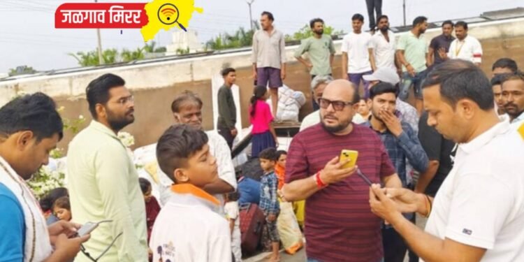 जुन्या जळगावातील बहिणाबाई चौधरींच्या वाड्याला भाजपा उमेदवार स्मिताताई वाघ यांनी दिली भेट