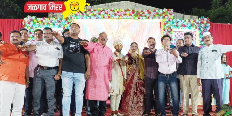 फडणवीसांचा गोप्यस्फोट : तेव्हा मला ठाकरेंकडून मुख्यमंत्रिपदाची ऑफर…