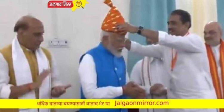 पंतप्रधान मोदींचा जिरेटोप देऊन सत्कार ; शरद पवारांच्या नेत्यांनी काढली पटेलांची लाज !