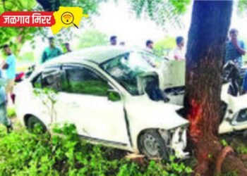 चारचाकी कार झाडावर धडकली ; तरुण जागीच ठार तर तीन गंभीर