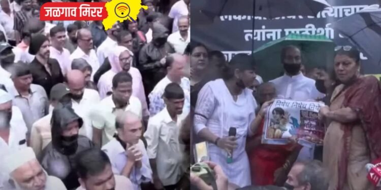 भरपावसात आंदोलन : उद्धव ठाकरेंनी व्यक्त केला संताप