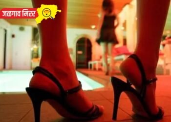 जळगावात पोलिसांची धडक कारवाई :’त्या’ लॉजमधून केली महिलांची सुटका !