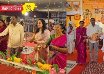 आयोध्या येथे दिव्य श्रीराम कथा महोत्सवात सौ.जयश्रीताई व सुनिल महाजन यांचा सत्कार !