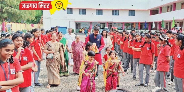 रोजलॅण्ड इंग्लिश मिडीयम स्कूलमध्ये लाडक्या बाप्पाला निरोप !