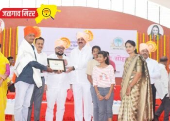 गावच्या विकासाचा खरा हिरो ग्रामसेवक ; पालकमंत्री गुलाबराव पाटील 