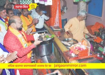 माझ्या विजयासह महायुतीचे सरकार येऊ दे ! गुलाबराव पाटलांचे बाप्पाला साकडे