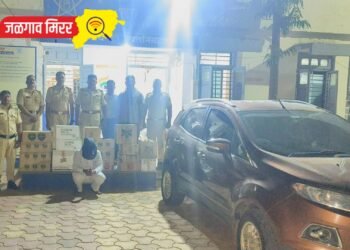सव्वा लाखाच्या मद्यसाठ्यासह चारचाकी जप्त