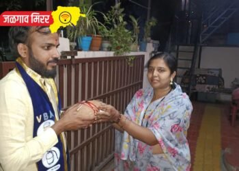 एक ही मत पांगणार नाही : ललित घोगले यांनी केला होम टू होम प्रचार.