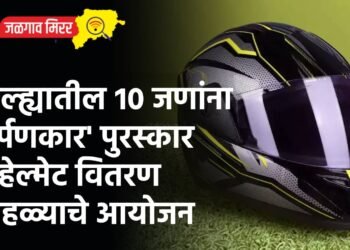 भुसावळात मोठा अनर्थ टळला : गॅसकिट दुरुस्ती करताना भडका, चारचाकी पेटली !