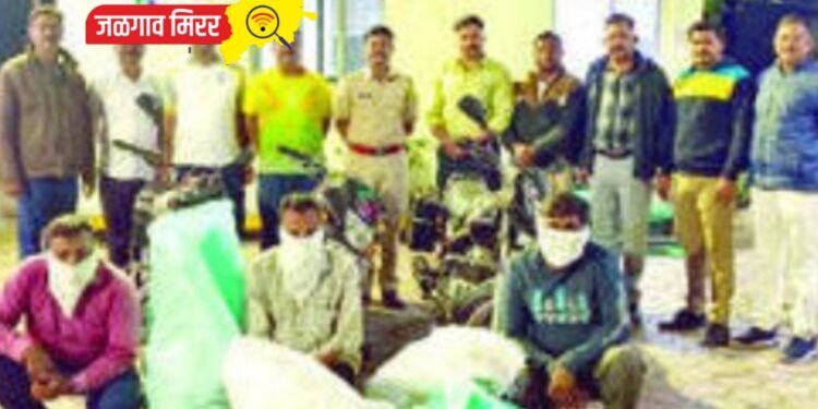 पोलिसांनी दीड लाखांचा गुटखा पकडला !