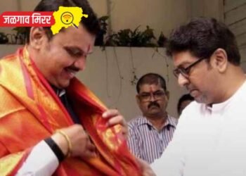 मोठी बातमी : मुख्यमंत्री फडणवीसांनी घेतली राज ठाकरेंची भेट : राजकीय चर्चेला उधान !