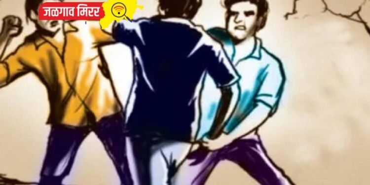 चक्क रिक्षात बसून शिक्षिकेने पुरवल्या कॉप्या !