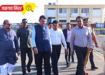 मुख्यमंत्री देवेंद्र फडणवीस जळगावात दाखल !
