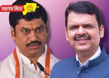 मध्यरात्री राजकारण तापले : मुख्यमंत्री फडणवीसांचे मंत्री मुंडेंना राजीनाम्याचे आदेश ?