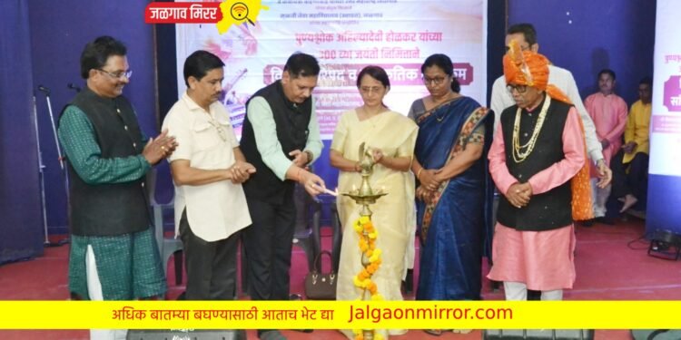 अहिल्यादेवी होळकर यांचे कार्य आदर्शवत आणि प्रेरणादायी – डॉ.नरसिंह परदेशी