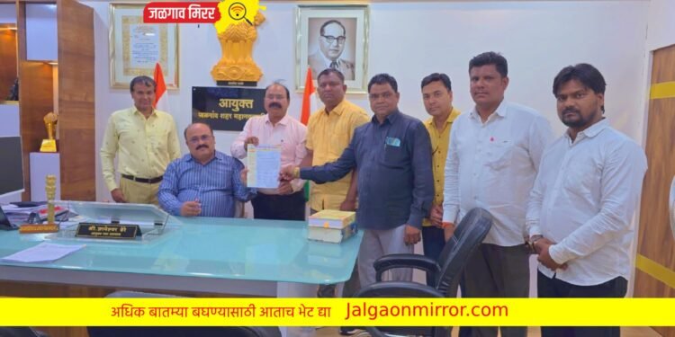 कंजरभाट समाज युवा फाउंडेशनतर्फे मनपा आयुक्तांना निवेदन