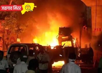 नागपुरात तगडा पोलीस बंदोबस्त : ६५ जण ताब्यात तर २५ दुचाकीसह ३ कार जाळल्या !