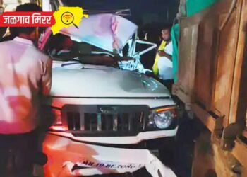 पाचोऱ्यात उभ्या ट्रॅक्टरला भरधाव बोलेरोची जबर धडक !